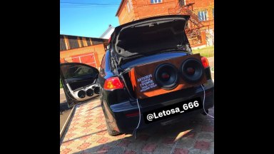 Два Kicx zt12v2 от Kicx 1.1000 сварка в седане